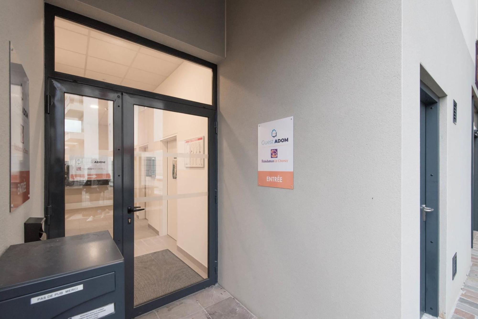 Theo - T2 Proche Gare Apartment Le Mans Exterior foto